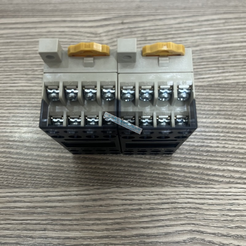 欧姆龙继电器G3DZ-F4B DC24 (2).jpg